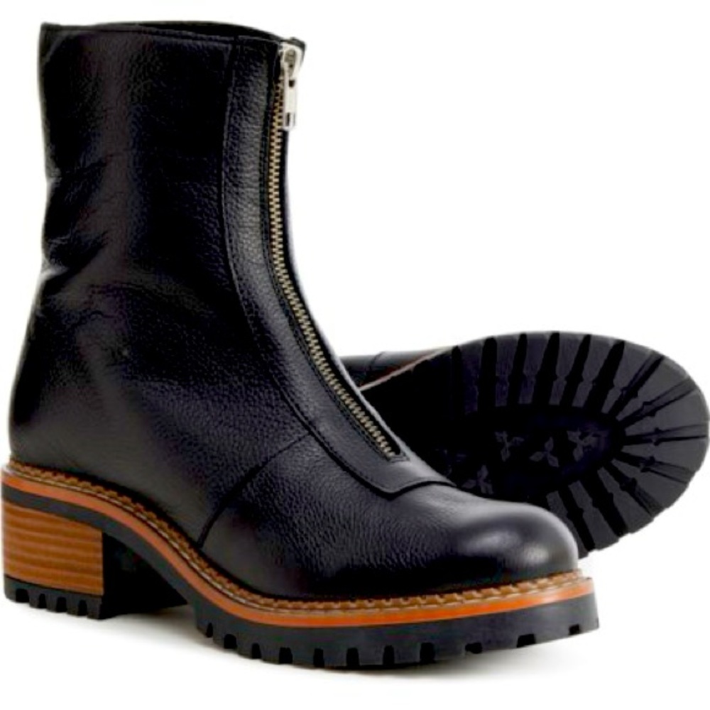 Bertuchi Made in Spain Leather Zip Up Boots